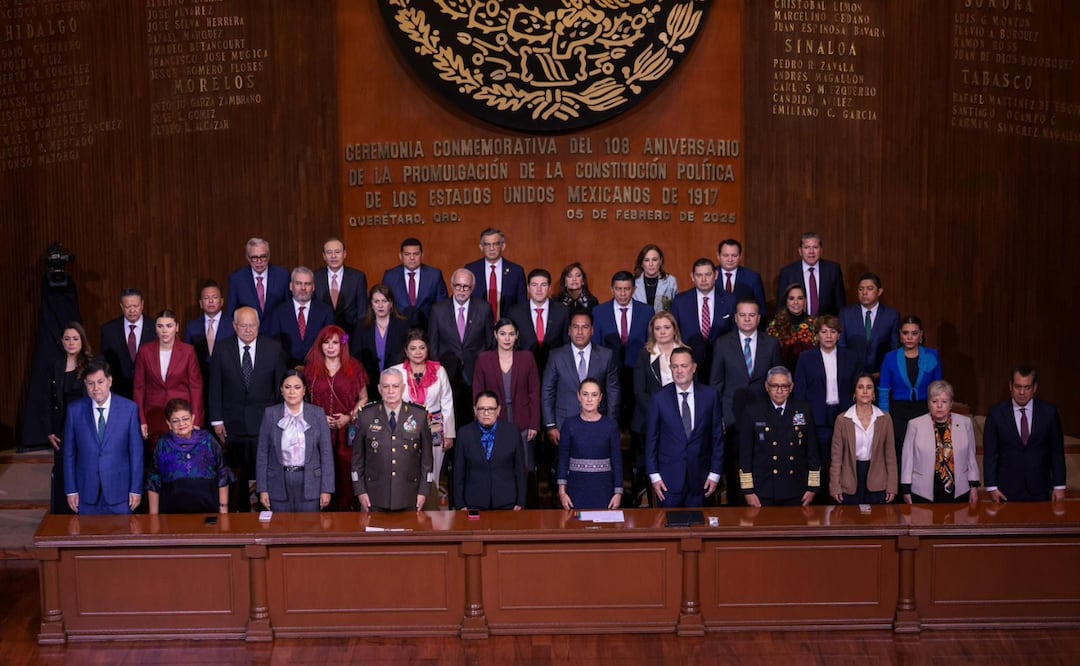Gobernadora acompaña a la presidenta Claudia Sheinbaum en ceremonia Foto: Especial