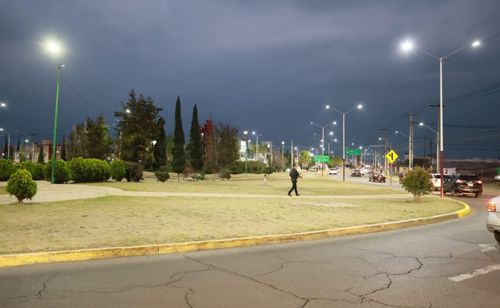 Para evitar el robo de infraestructura, el nuevo sistema de iluminación cuenta con 5 kilómetros de cableado elevado. Foto Especial