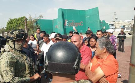 Demolición de cancha en Ecatepec desata tensión; Marina y policía resguardan deportivo en Prizo 1