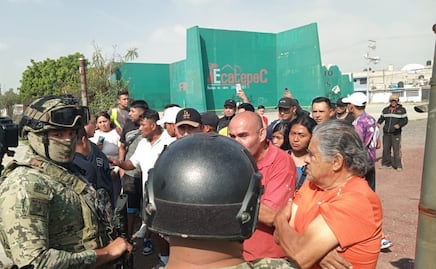 Demolición de cancha en Ecatepec desata tensión; Marina y policía resguardan deportivo en Prizo 1