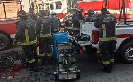 Tlalnepantla: Incendio en fábrica de químicos pone en riesgo a la comunidad