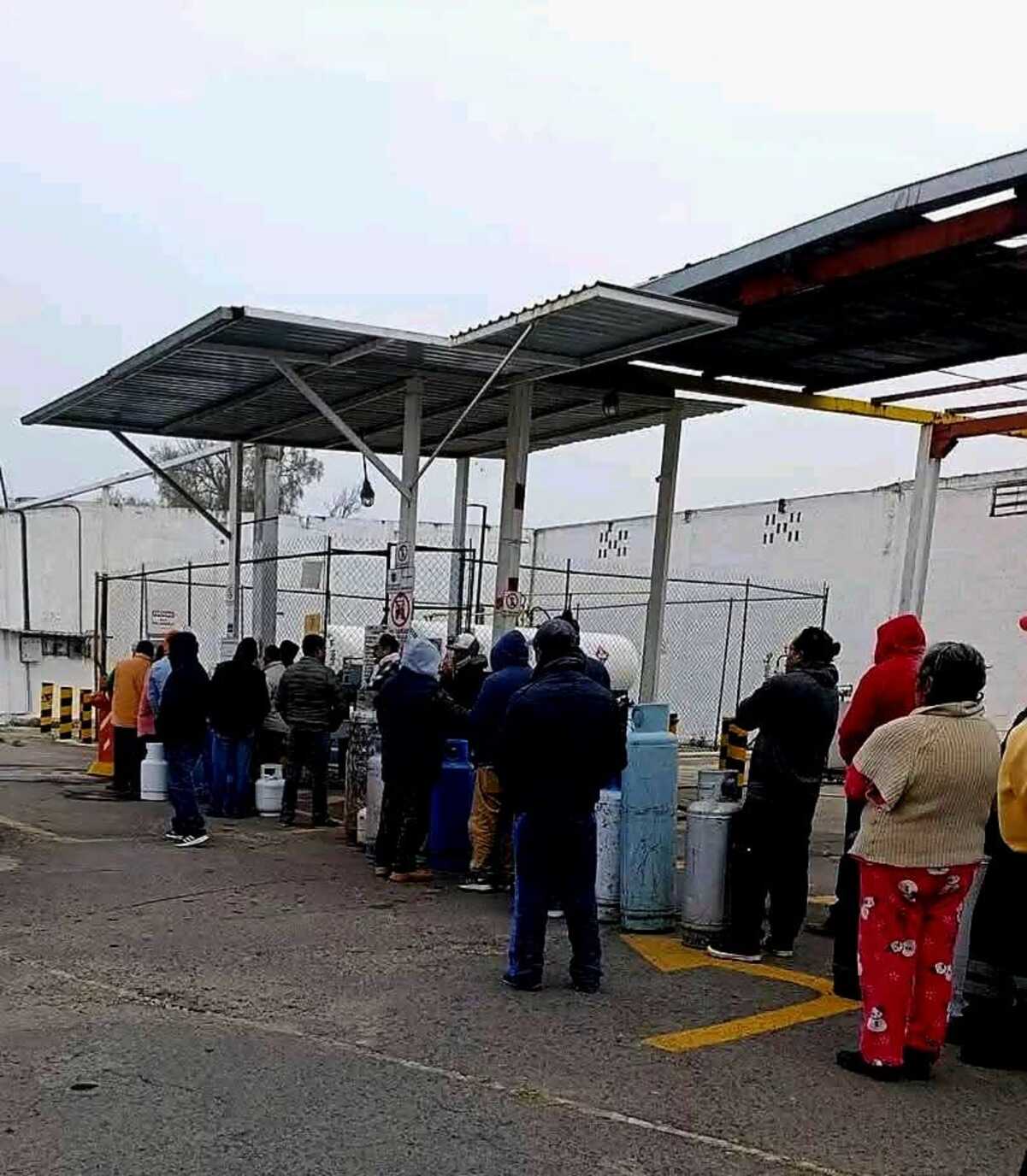 Fallas en suministro: atribuyen retrasos en la llegada de gas LP a mantenimiento de ductos de Tuxpan