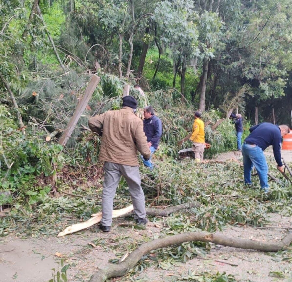 Las autoridades estatales buscan un trabajo coordinado con la Federación para atender las rutas de evacuación del Popocatépetl. Foto Especial