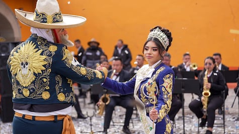 ¡El carnaval más largo del mundo! Chimalhuacán celebra un siglo de magia, máscaras y charros