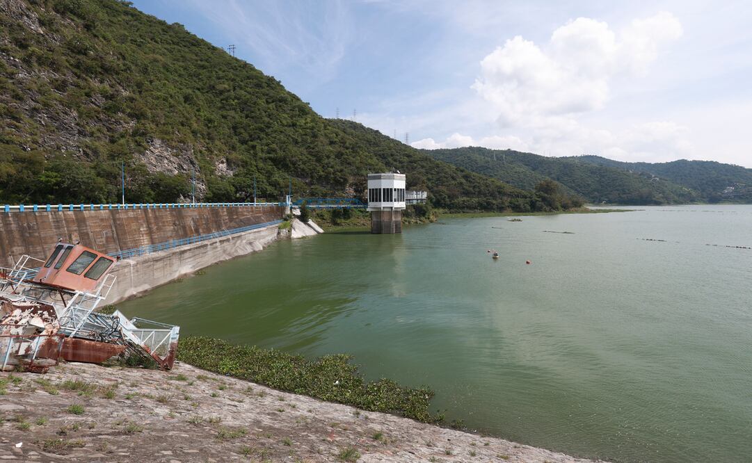 La presa Valle de Bravo registró un 89.90 por ciento, su nivel más alto en nueve años / Foto Alejandro Vargas