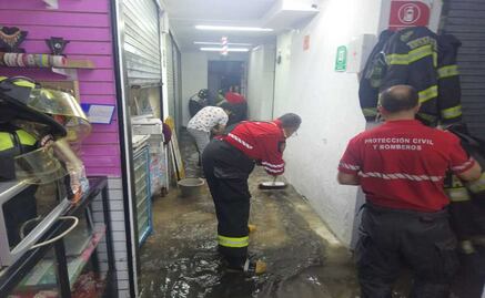 Toluca bajo el agua: Lluvias provocan emergencias en comercios y plazas
