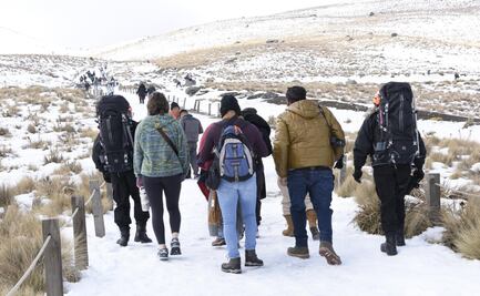 Paisajes invernales del Nevado de Toluca atraen a miles de turistas