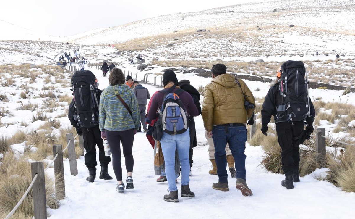 Paisajes invernales del Nevado de Toluca atraen a miles de turistas