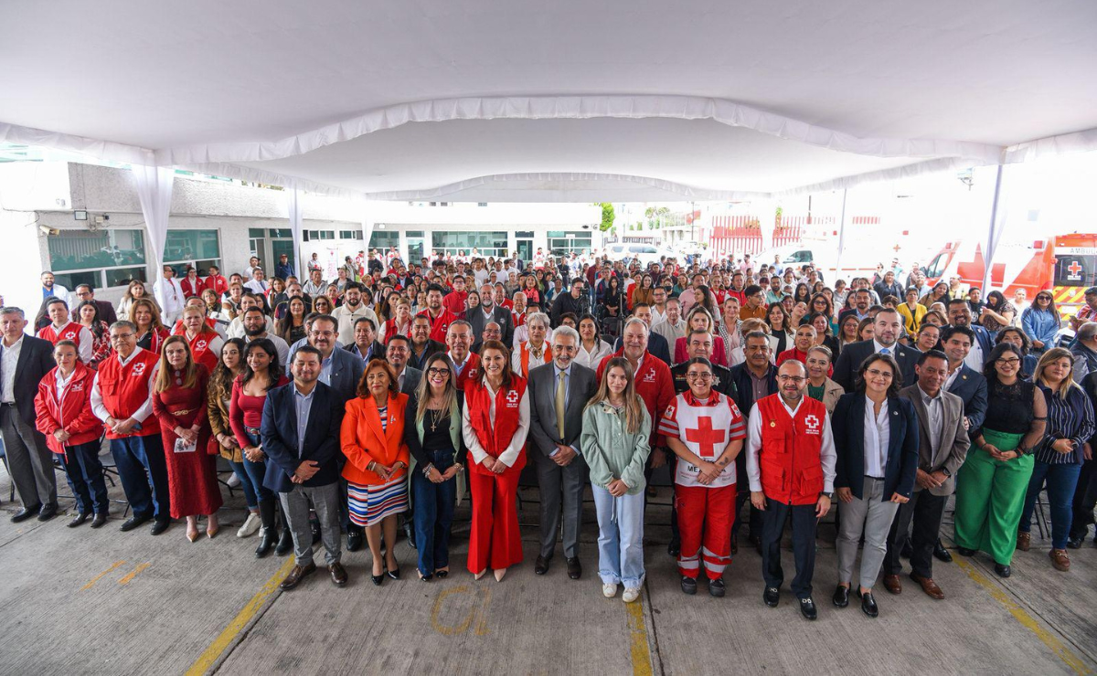 DIF y Cruz Roja se unen bajo Rocío Pegueros para fortalecer la atención y el apoyo en Toluca. Foto: Especial