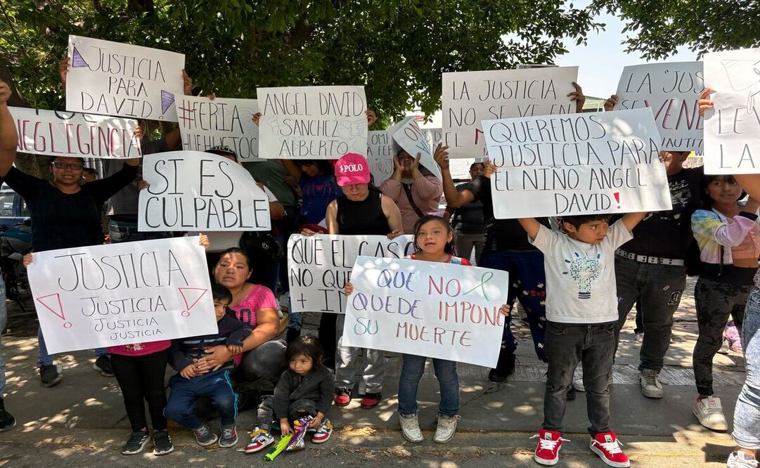 Piden justicia para David, quien perdió la vida por una descarga eléctrica en una feria / Foto Arturo Contreras