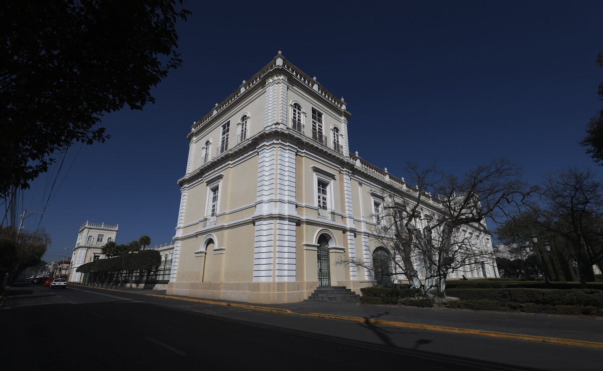 La UAEMéx aprueba la convocatoria para elegir al nuevo Rector. Foto: Alejandro Vargas