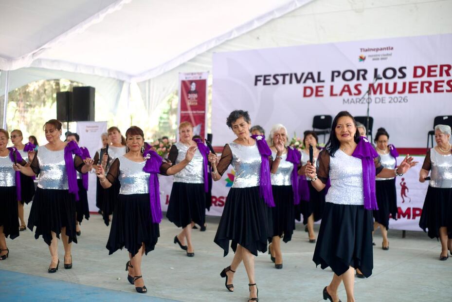 Este evento representa un esfuerzo conjunto de diversas áreas de la administración pública municipal y colectivas de la sociedad civil para acercar servicios de orientación y apoyo a las ciudadanas del municipio.  Foto: especial