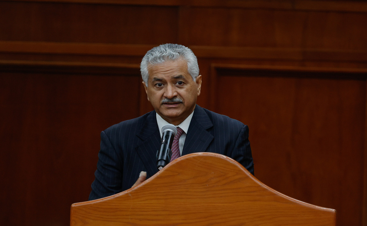 De acuerdo con José Antonio Peral el Edomex cuenta con 702 mil pequeñas y mediana empresas que requieren apoyos y estrategias para poder subsistir. Foto: Arturo Hernández / El Universal Estado de México.