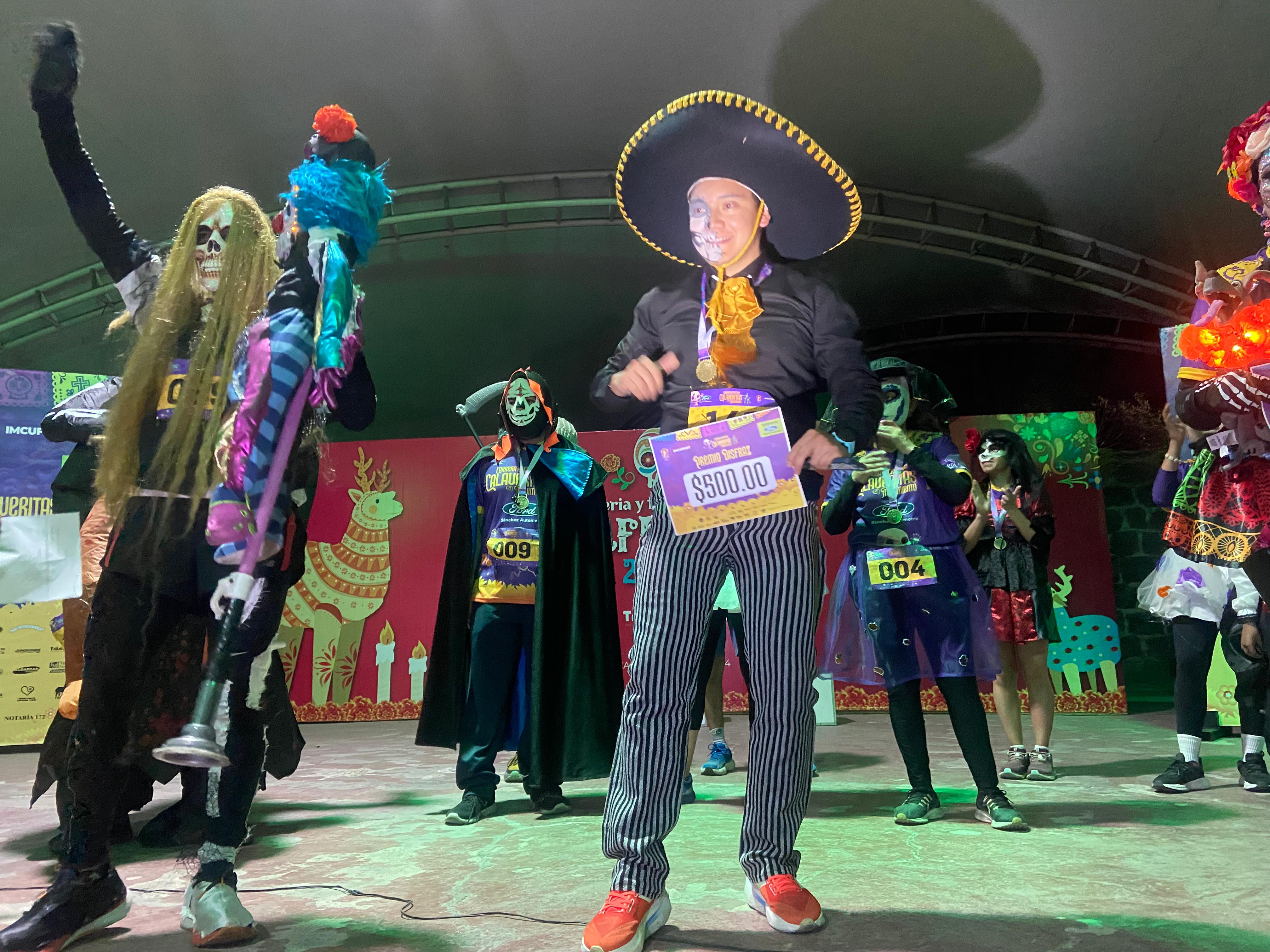 El “Charro” y la “Calavera Loca” lograron el segundo y tercer lugar respectivamente. Foto Hanna Santillán
