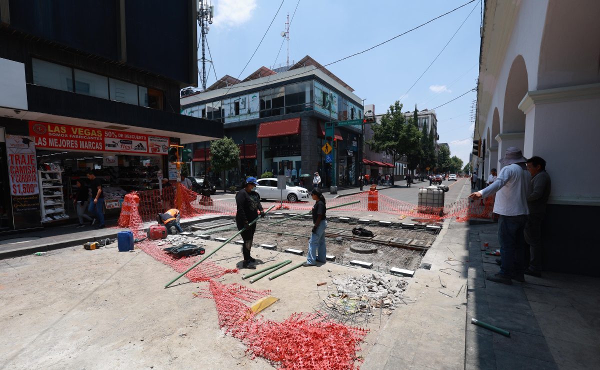 Toluca implementa cruces inteligentes, los primeros en México, priorizando al peatón Foto: Alejandro Vargas