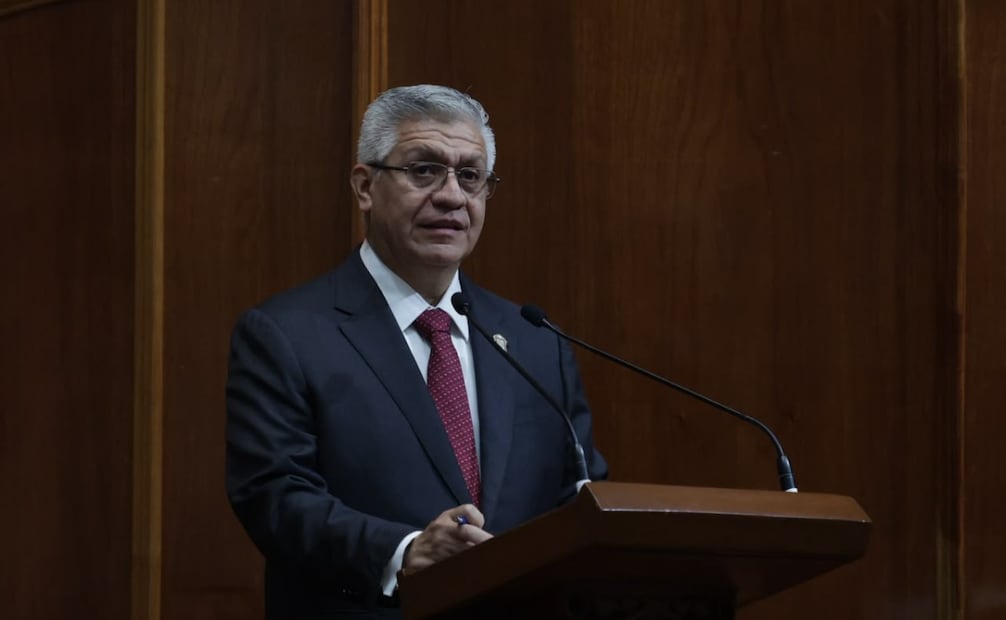 Cristóbal Castañeda Camarillo, secretario de Seguridad del Estado de México, durante su comparecencia ante el Congreso Local. Foto Alejandro Vargas / El Universal
