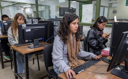 Regresan a clases más de 96 mil estudiantes a la UAEMéx