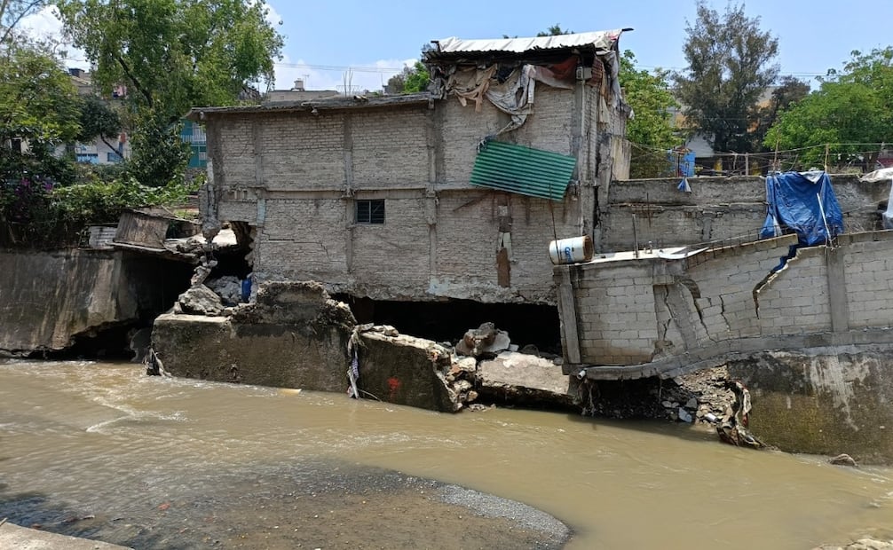 Protección Civil de Naucalpan detectó al menos 43 viviendas construidas de manera irregular sobre el cauce federal que presentan daños estructurales. Foto Gisela González / El Universal