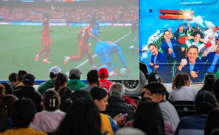 Naucalpan vibra con pantalla gigante en Plaza Revolución y transmisiones gratis