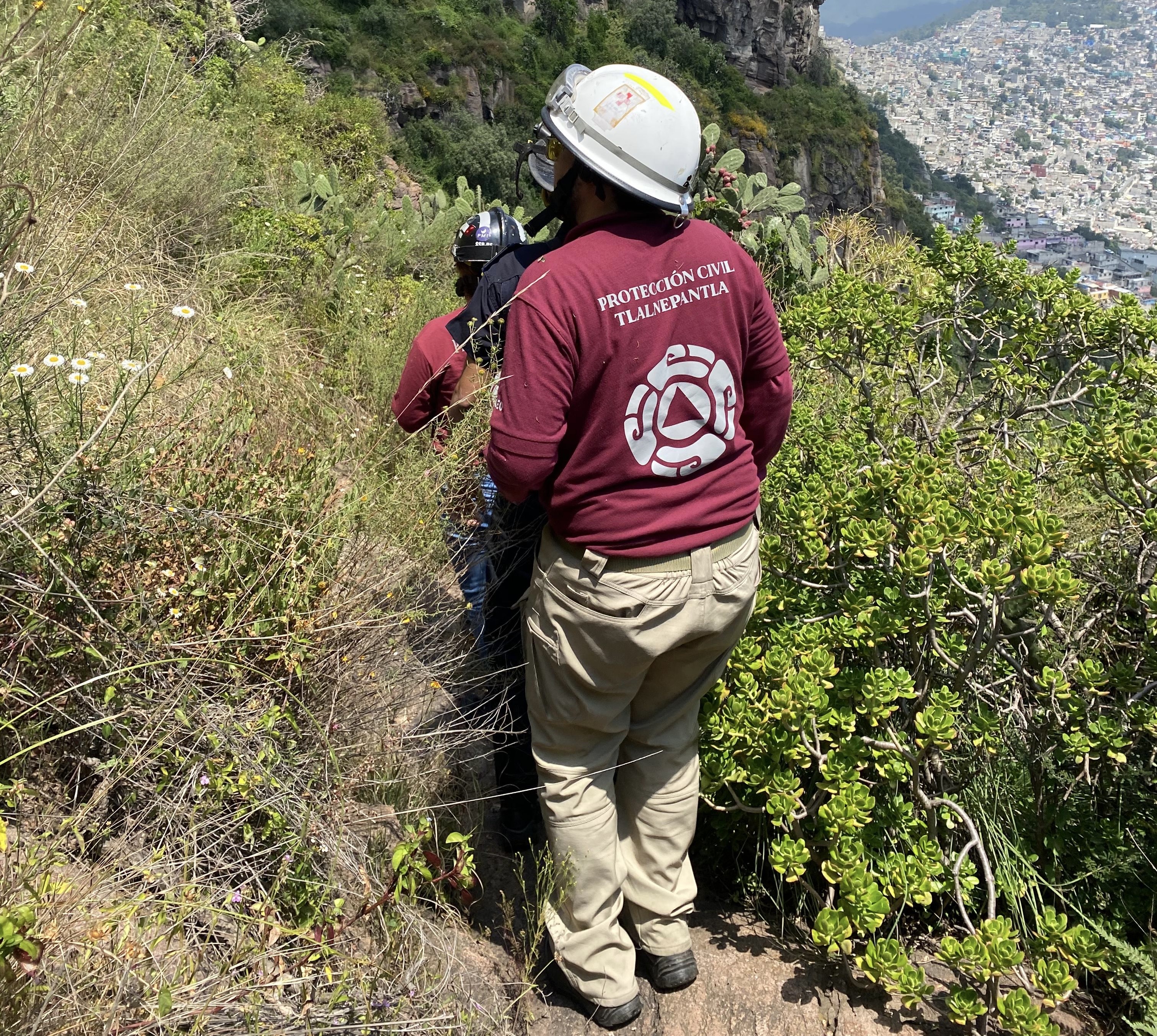 Protección Civil de Tlalnepantla refuerza inspecciones en zonas de riesgo por deslaves