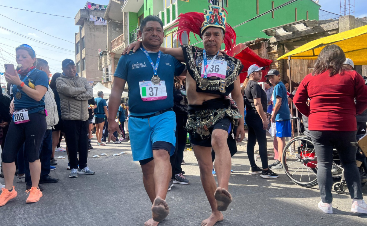 Momento de euforia: Corredores cruzando la meta de la Carrera Los Reyes. Foto: Alejandra Santillán