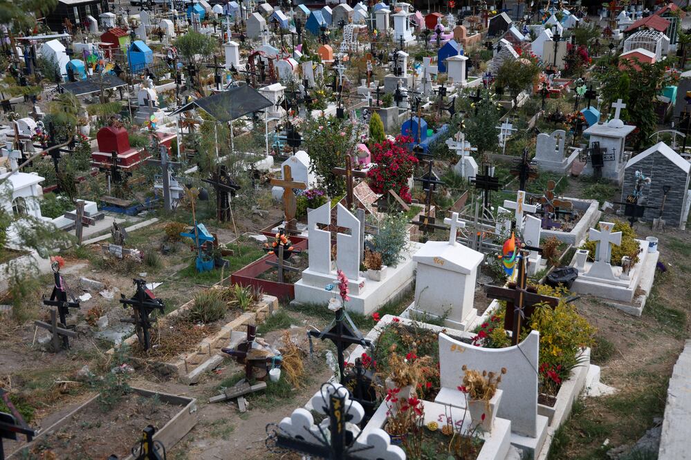 Desde el 30 de abril de 2020, el panteón de Xico se quedó sin espacios para enterrar a los fallecidos por Covid-19. Foto: Luis Camacho / El Universal Estado de México