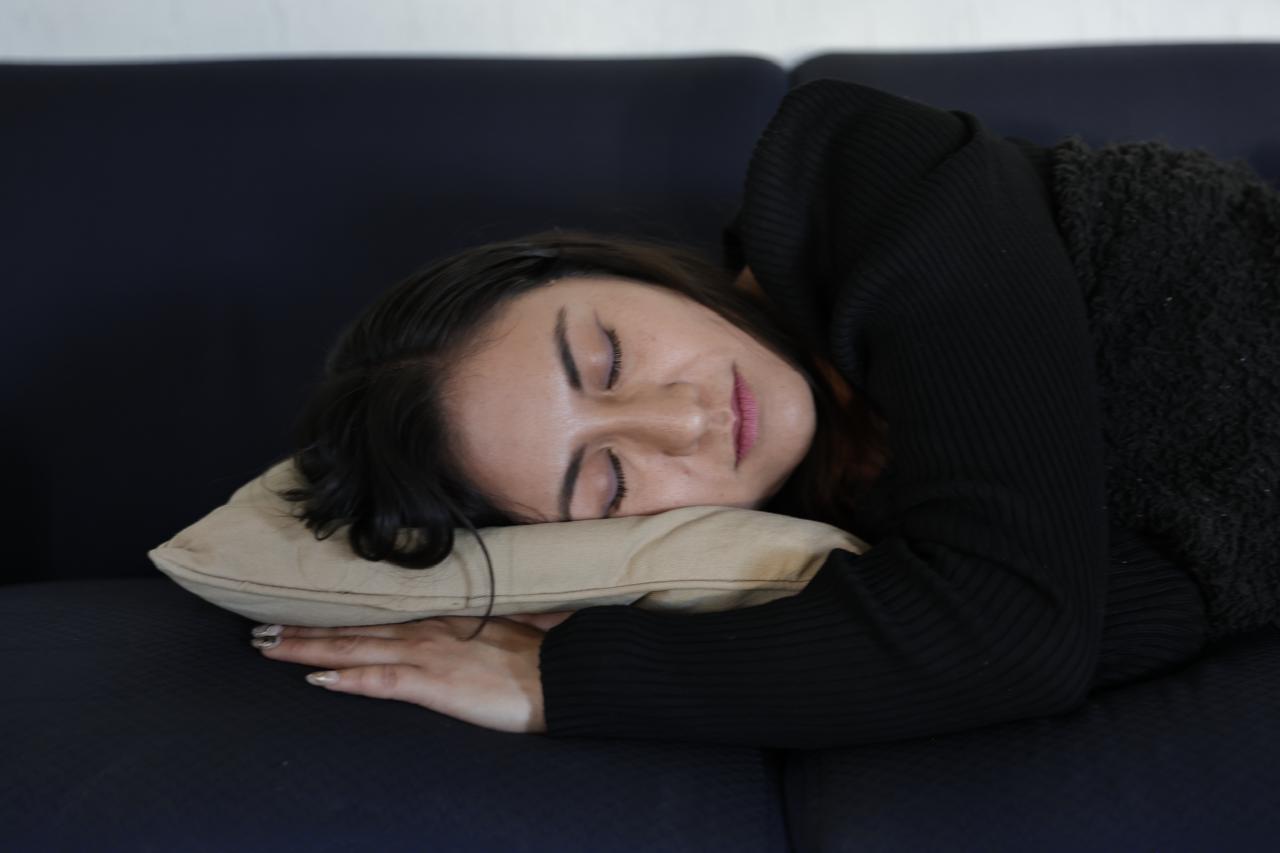 El sueño es un pilar fundamental de la salud, al igual que la alimentación y el ejercicio. Se recomienda dormir entre 7 y 9 horas cada noche para adultos. Foto Jorge Alvarado