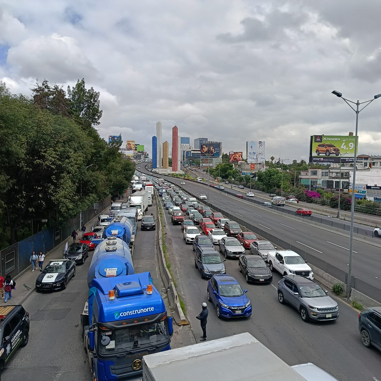 Los vehículos se encuentran parados desde el Parque Naucalli / Foto Gisela González