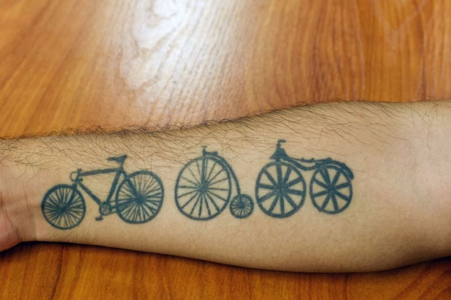 Cada tatuaje reúne historias y símbolos que forman parte de la identidad de una persona. Foto Orlando Tenorio y Daniel Quiroz/ El Universal