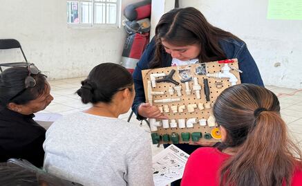 ¡Fontanería rosa!: Mujeres de Toluca aprenden a reparar tuberías de agua