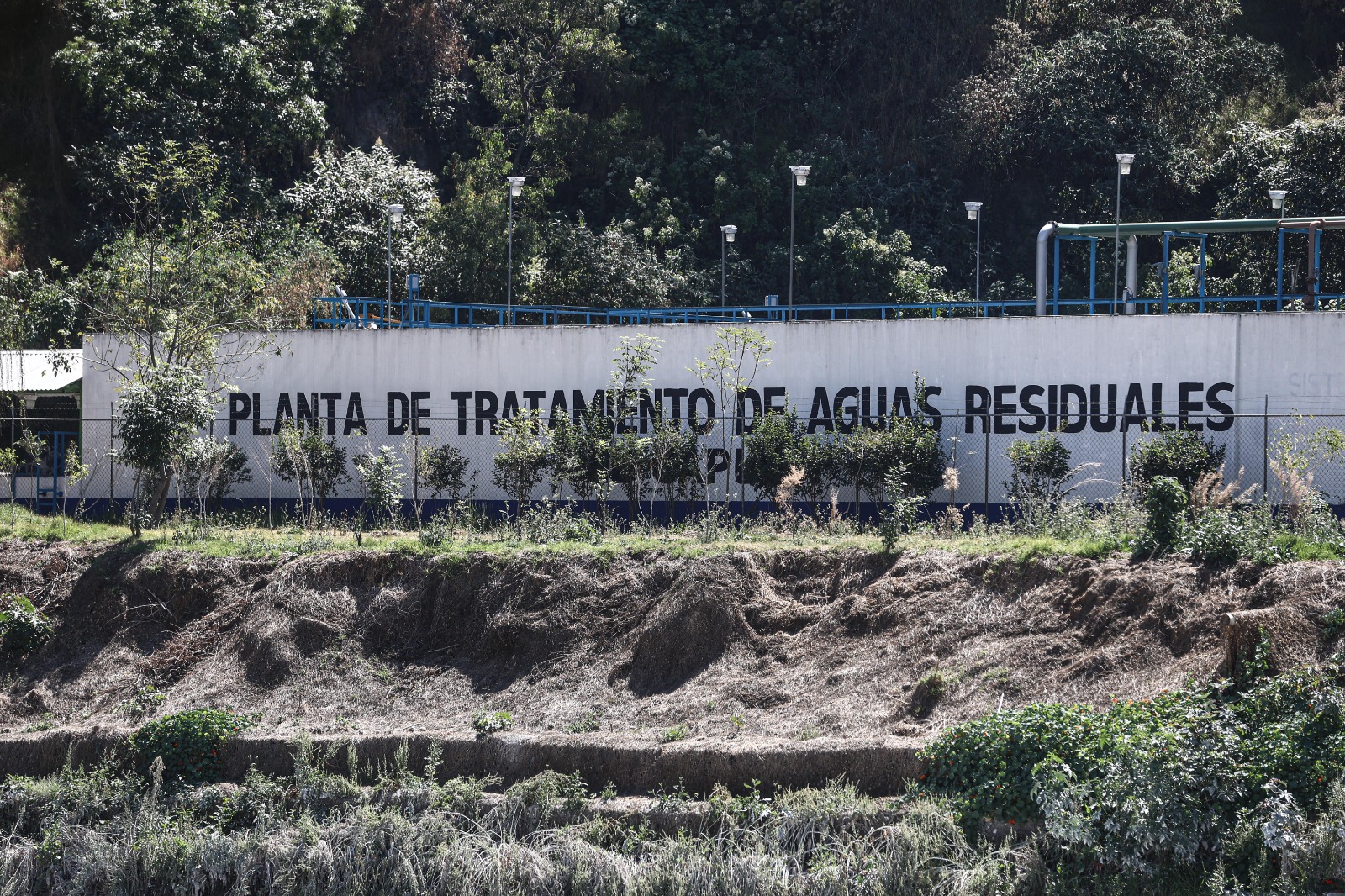El desarrollo de Interlomas agrava el problema por falta de drenaje adecuado. Foto Gabriel Pano