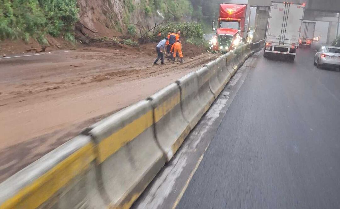 Deslave en la México-Toluca / Foto Especial