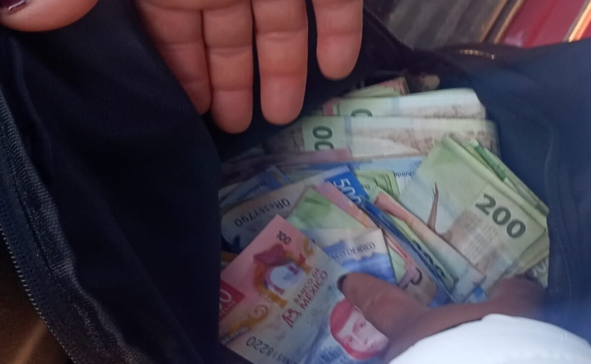Autoridades aseguraron 103 mil 800 pesos a los detenidos. Foto: Especial