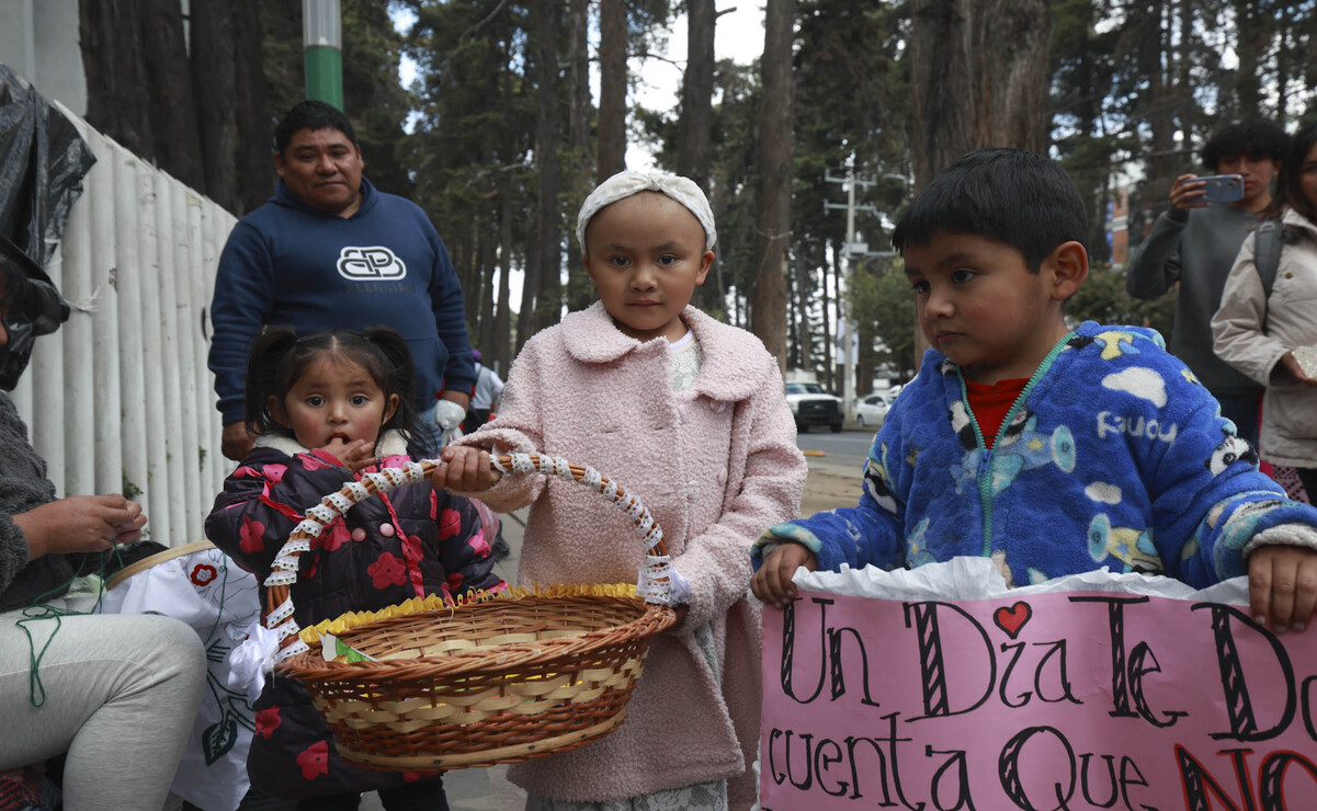 Tras un año de lucha, Evelyn, de 6 años, celebra su recuperación con un emotivo toque de campana / Foto Alejandro Vargas