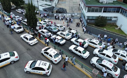 Taxistas se manifiestan en la Secretaría de Movilidad de Toluca; exigen destitución de delegado