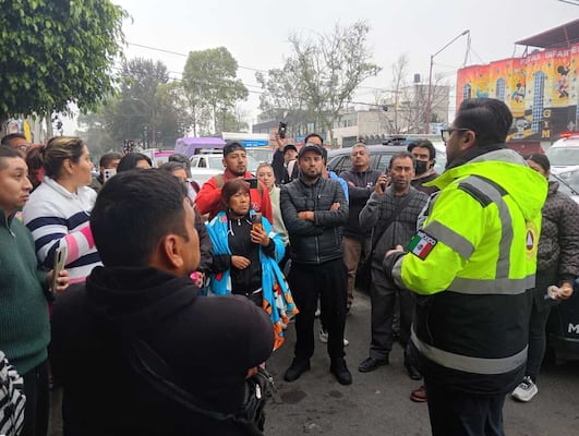 Fuga de gas natural en Nezahualcóyotl obliga a desalojar a habitantes de 500 viviendas