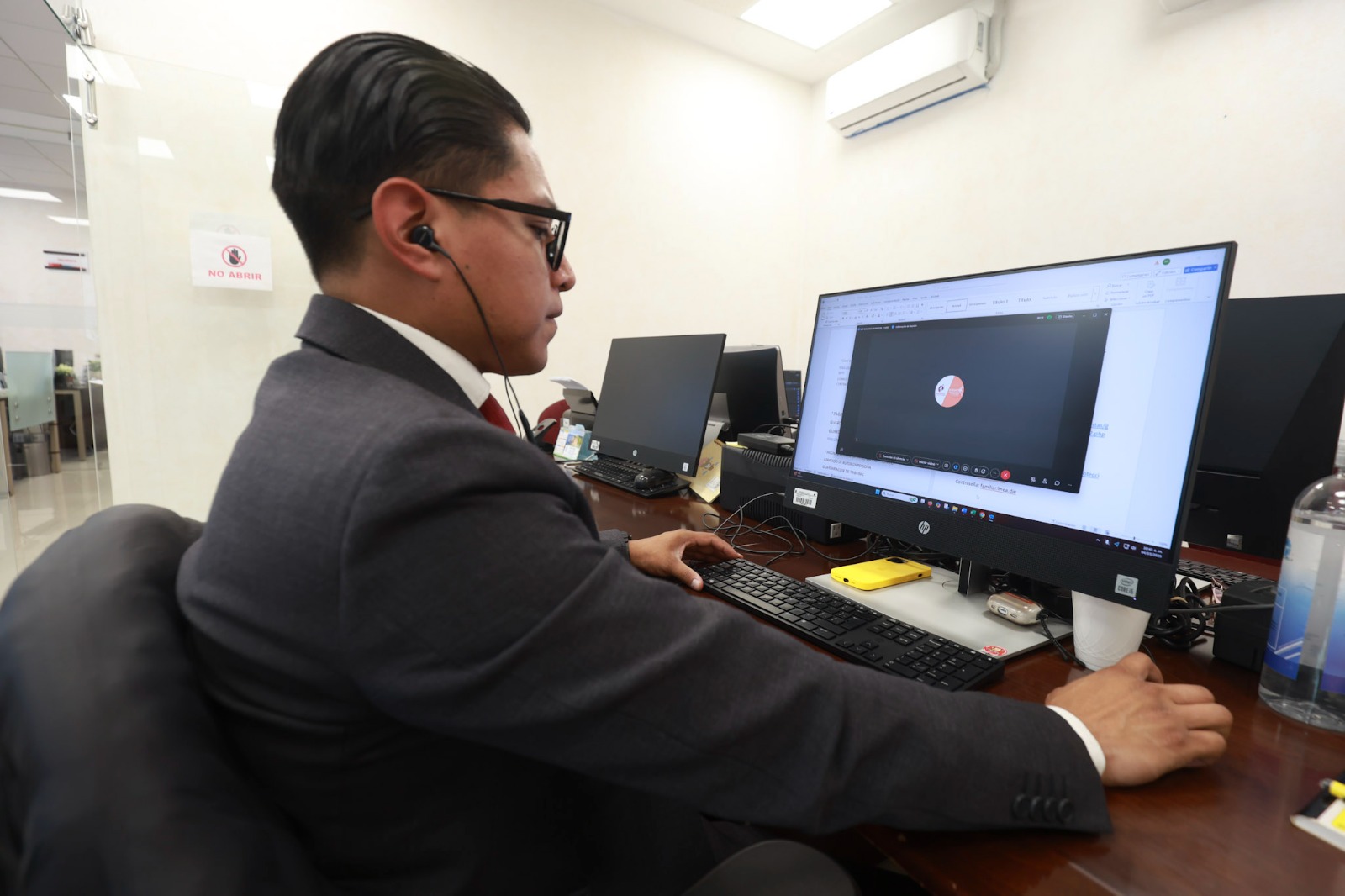 El incremento de casos refleja la creciente confianza en el sistema judicial en línea. Foto Alejandro Vargas