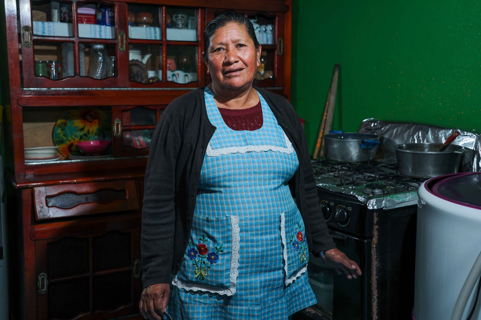 El gobierno mexiquense rindió homenaje a tres destacadas cocineras tradicionales, quienes han dedicado su vida a preservar los sabores ancestrales de la entidad. Foto Especial