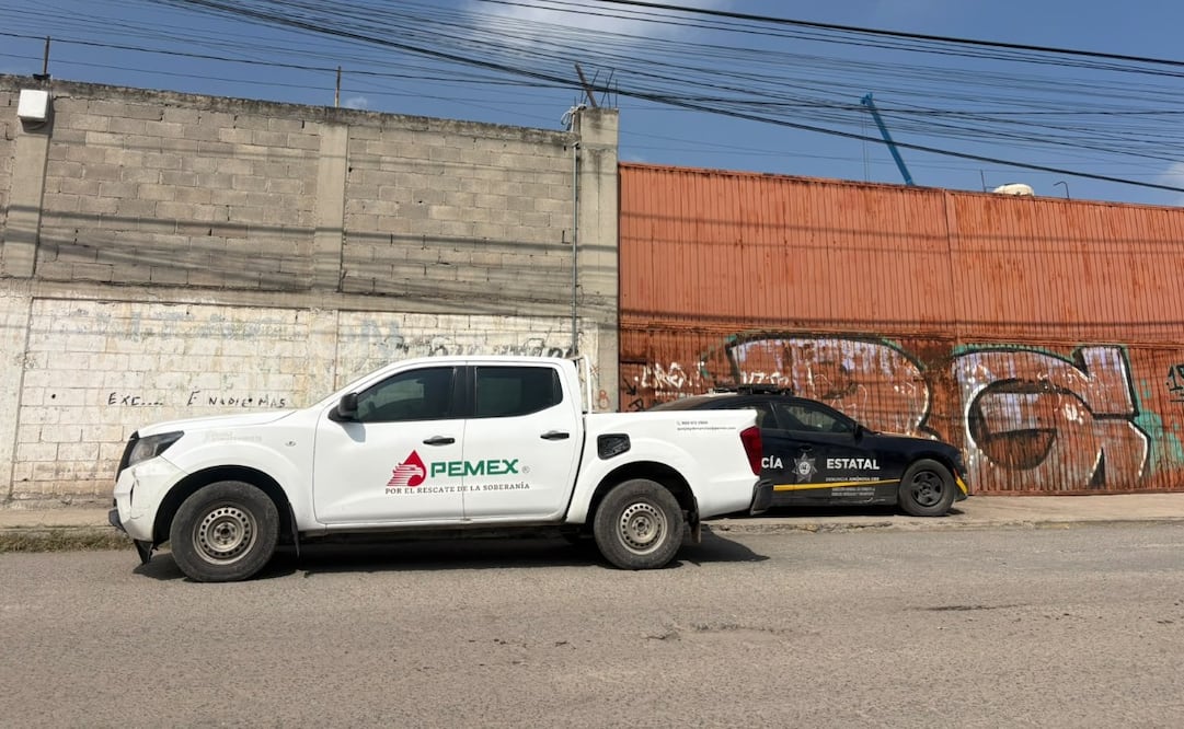 Vecinos alertaron a las autoridades por un fuerte olor a combustible y por el movimiento de camiones tipo pipa en el predio. Foto Arturo Contreras / El Universal