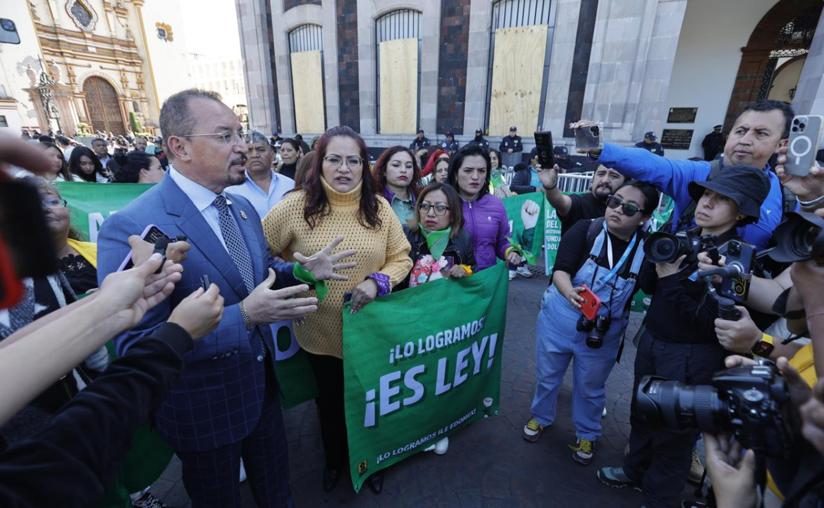 Coordinador del grupo parlamentario del PRD en la LXII Legislatura del Estado de México, Omar Ortega Álvarez Foto: Jorge Alvarado