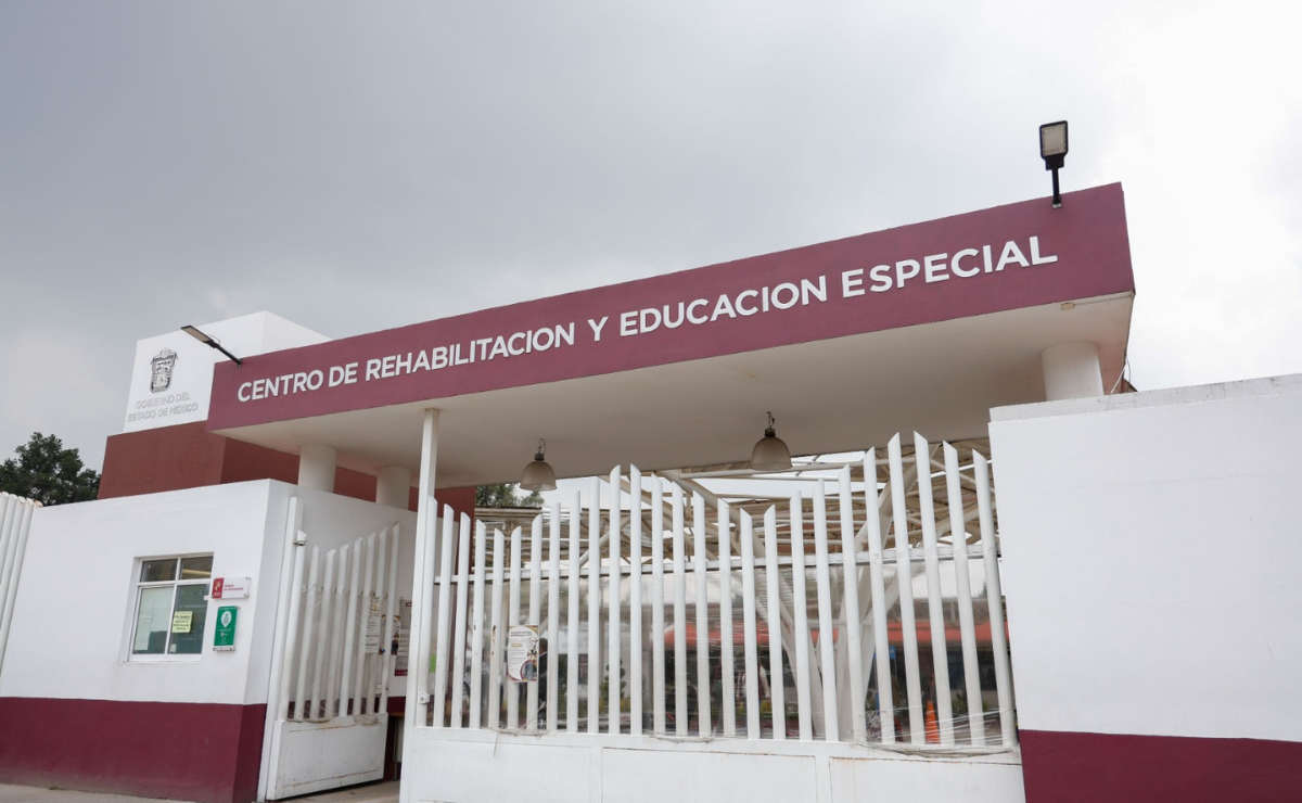 El DIF Edomex lanza su Academia de Lengua de Señas Mexicana (LSM), abriendo puertas a la inclusión y comunicación para todos en el estado. Foto: Arturo Hernández