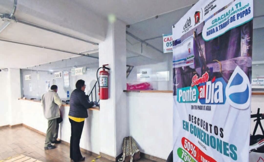 A pesar de las campañas de descuentos, las ventanillas para pago de agua lucen vacías / Foto Arturo Hernández