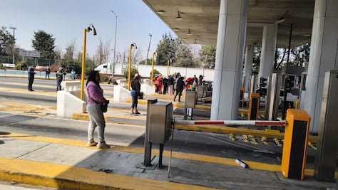 Vecinos de Chalco liberan caseta en la México-Puebla; exigen reubicación de gaseras