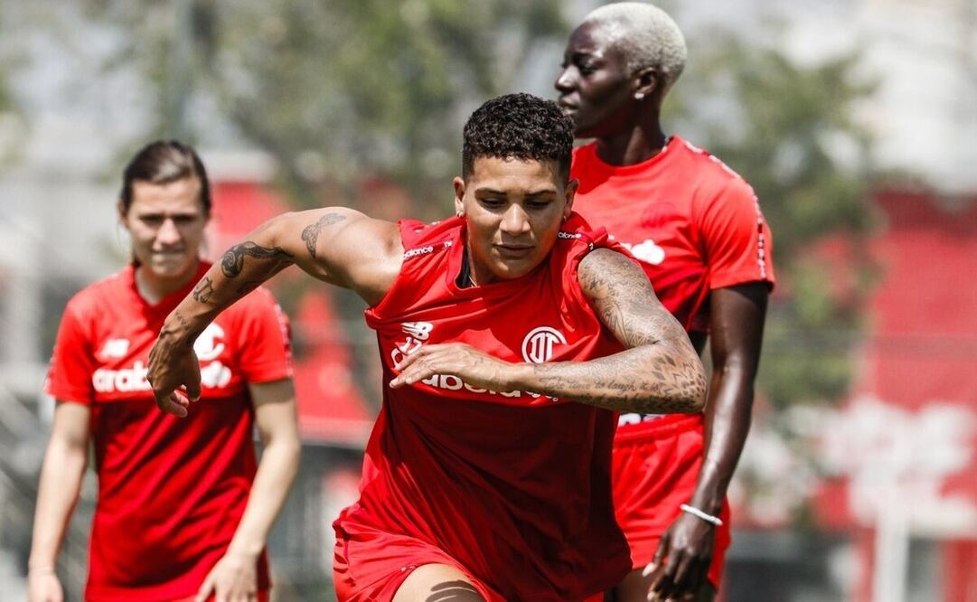 La Diablas buscan vencer a las Bravas de Juárez en el Estadio Nemesio Diaz. Foto: Especial