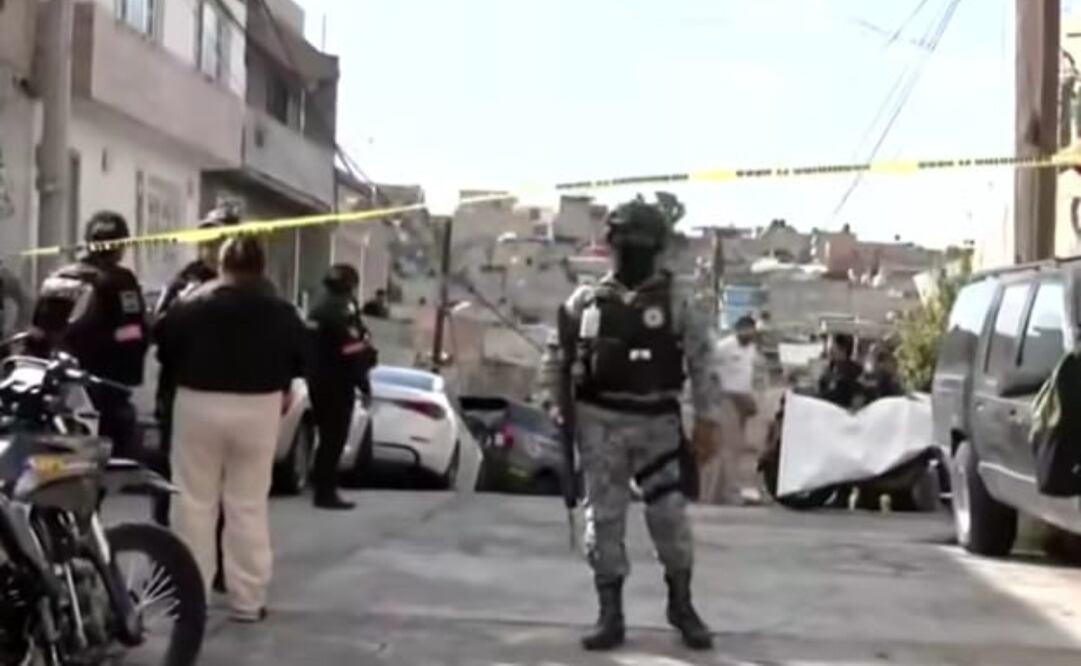 Elementos de la Guardia Municipal acordonaron las calles Primero de Mayo y Artículo 27 tras el hallazgo del menor. Foto Especial