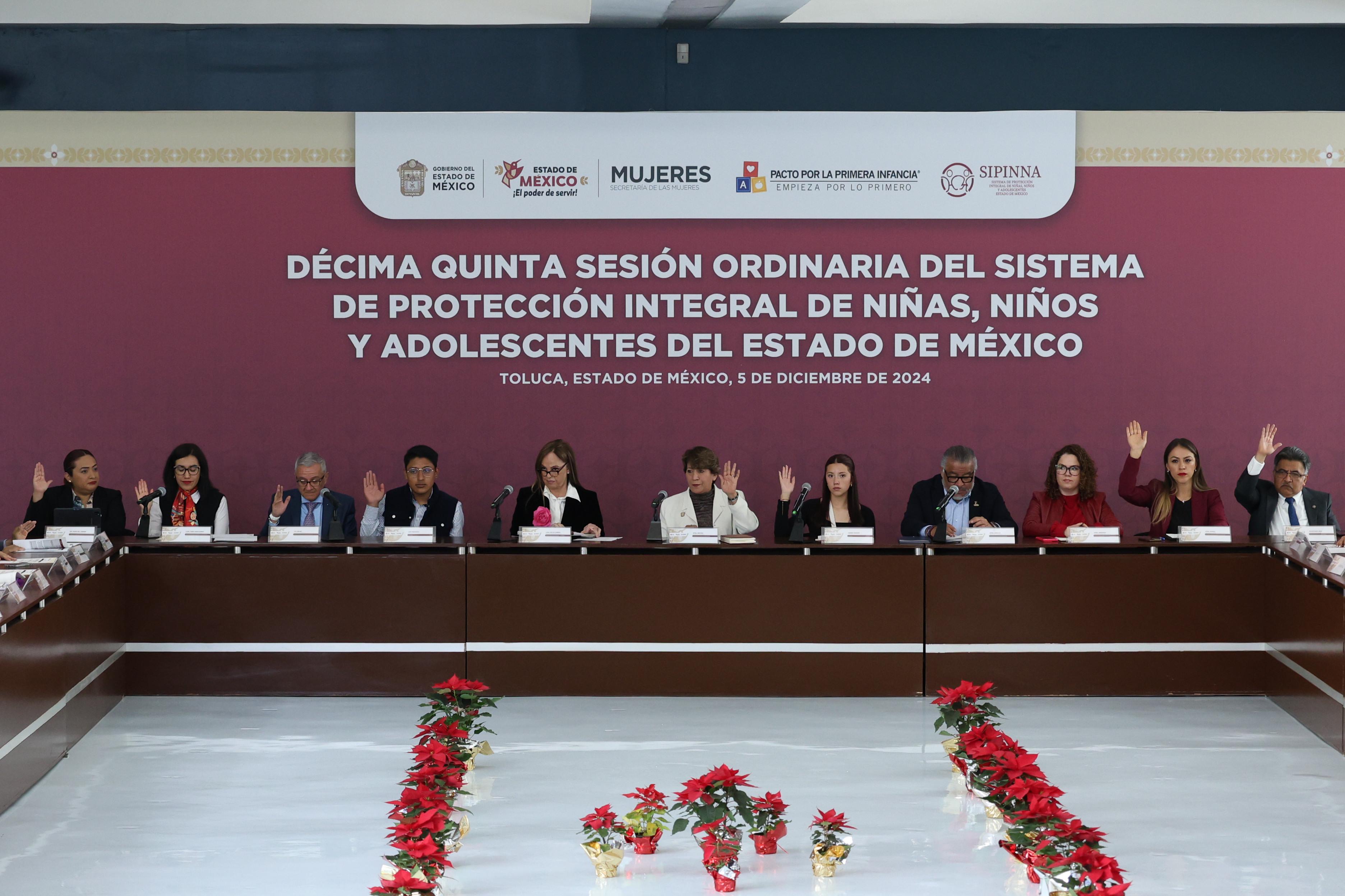 La gobernadora Delfina Gómez Álvarez. encabezo la Décimo quinta sesión ordinaria del Sistema de Protección Integral de Niñas, Niños y Adolescentes del Estado de México. Foto: Arturo Hernández