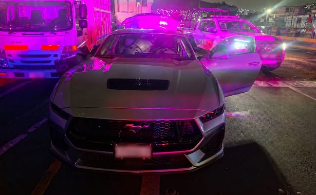 Localizan Mustang robado en Tlalnepantla sobre la autopista Naucalpan-Ecatepec