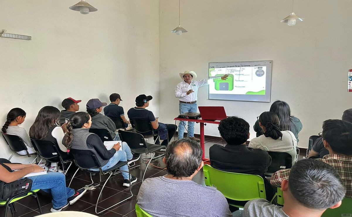 El curso responde a la necesidad de diversificar la economía local y garantizar la continuidad de la ganadería en Jocotitlán. Foto: Michelle Sánchez / El Universal Estado de México