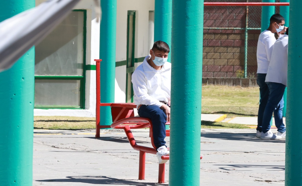 En 2025 habría 2.9 millones de adolescentes en la entidad / Foto Alejandro Vargas