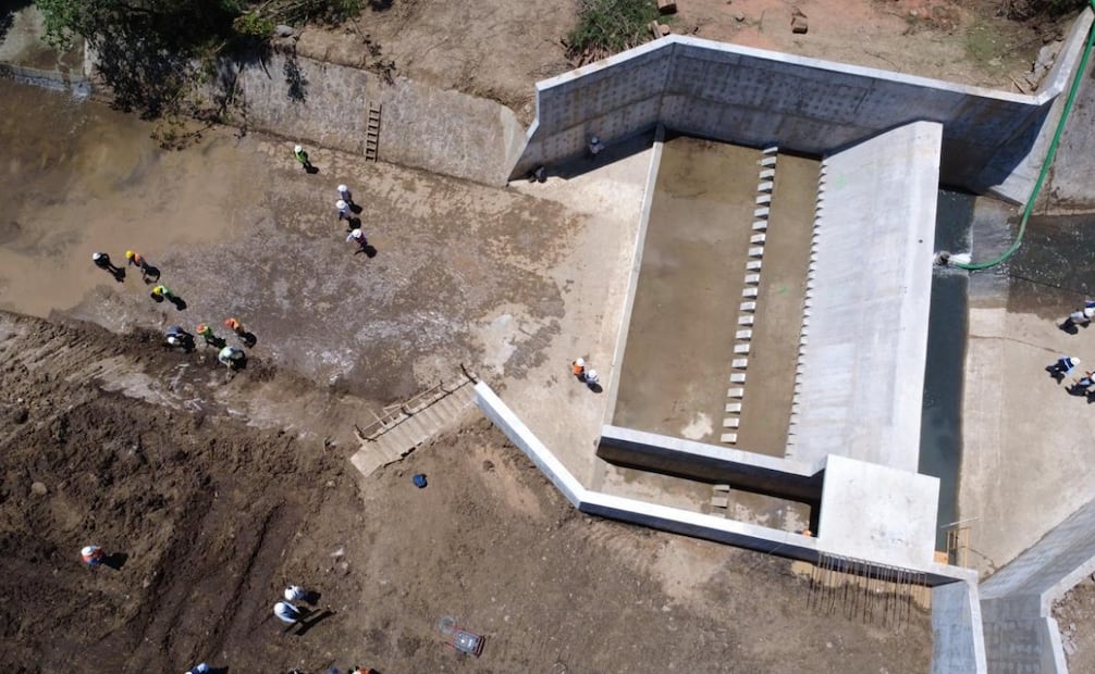 La nueva obra de toma conectará la presa con la futura planta potabilizadora mediante tuberías de concreto. Foto Especial